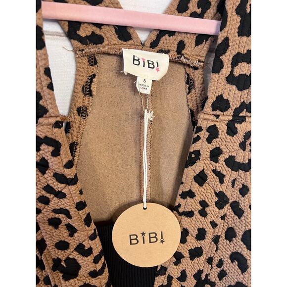 BIBI Animal Print Romper Size SM Comfy Cozy - Picture 3 of 4